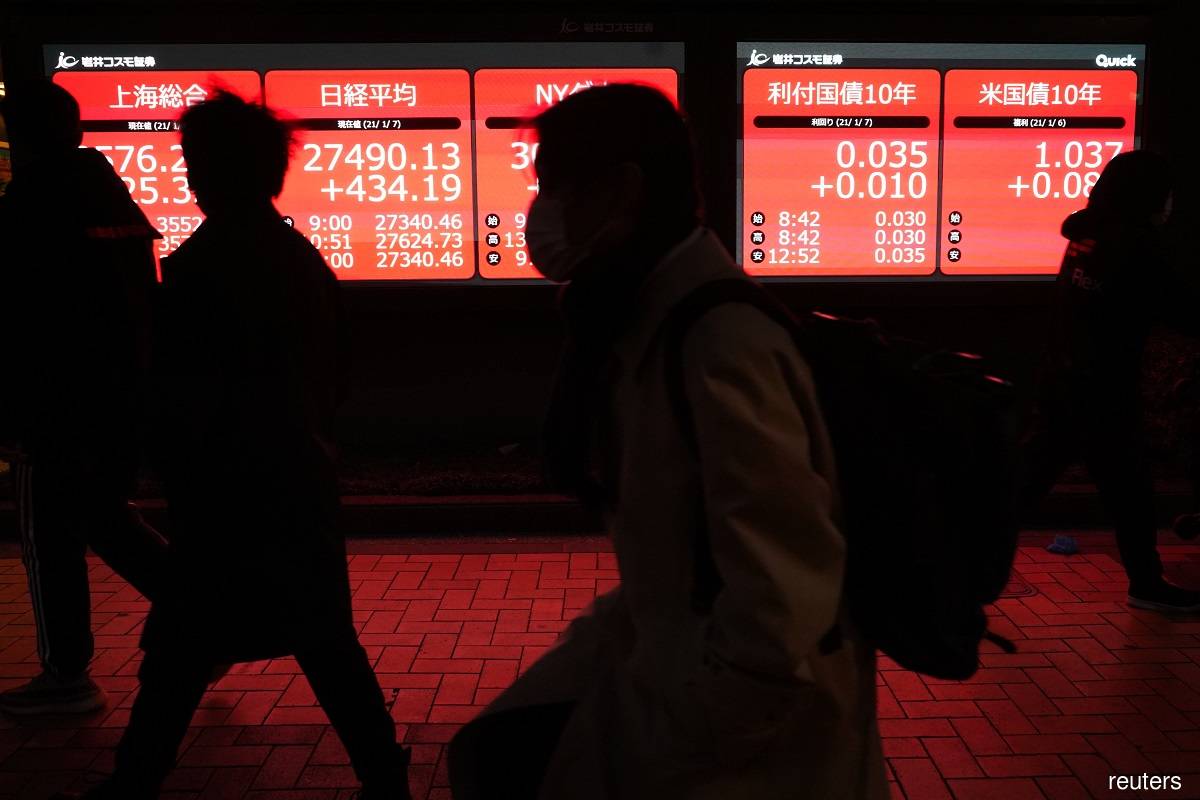 Nikkei hits 30-year high as financials gain on Democrat control of Senate
